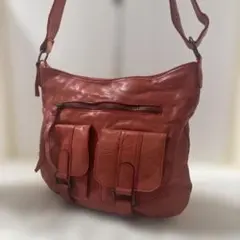 LOO レザーショルダーバッグ 赤