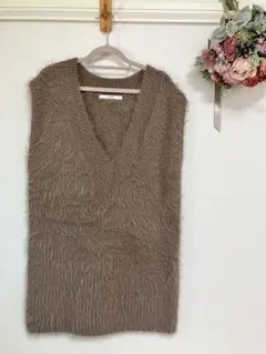 LARUTAブラウン Vネック ニットベスト Fサイズ