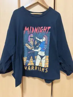 PUNYUS Tシャツ
