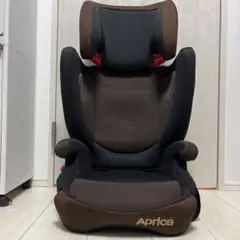 Apricaアップリカ　車用ジュニアシート　チャイルドシートのサムネイル