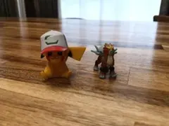 ポケットモンスター フィギュア ピカチュウ エンテイ