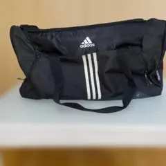 adidasボストンバッグブラック 3本ストライプ