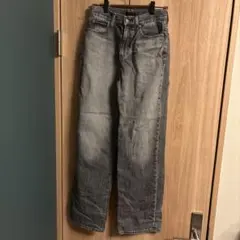 ユニクロ　ストレート　デニム　ジーンズ　22サイズ