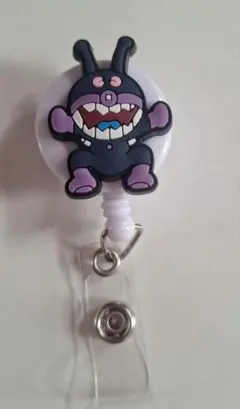 キャラクターリール式ネームホルダー