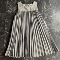 プリーツ　ワンピース　グレー