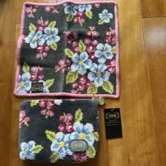 フェイラー花柄ポーチ（内ポケットつき）&花柄ハンカチ