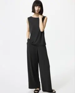 新品 ユニクロ クレープジャージーストレートパンツ　3XL ブラック 丈短め