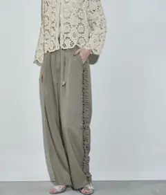 THE YOn　サイドラインフリルタックイージーパンツ