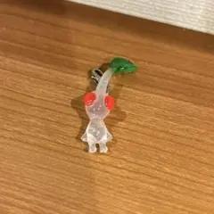白ピクミン　目印　キーホルダー