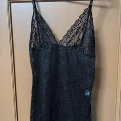 黒いレーススリップ Vネック