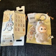 【正規品】POPMART ラブブ ぬいぐるみキーホルダー イニシャルラブブ　B