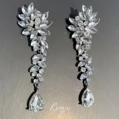 赤字特価　リーフモチーフ キュービックジルコニア　ロングイヤリング　ブライダル1