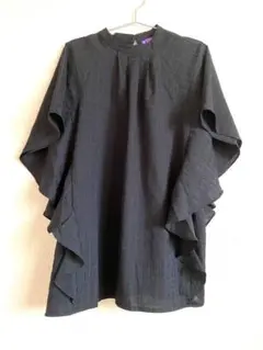 axes フリル付き黒半袖トップス