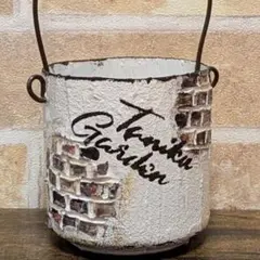 リメ缶カップ「小さなレンガのお家⑤」Walls 漆喰風レンガ造形