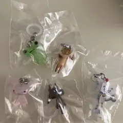 どこでもいっしょ　めじるしアクセサリー　セミコンプ　5種　リーフレット付き