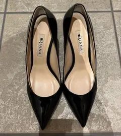 DIANA ブラック エナメル ハイヒール