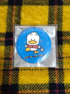 サンリオ☆誰推し？ あひるのペックル缶バッジ　青