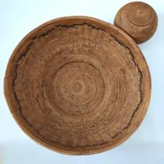 手作り天然素材 蓋付きバスケット 中型 - メルカリ