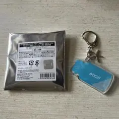 SEVENTEEN cafe ウジ アクリルキーホルダー