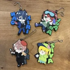 カラフルピーチ　ラバーキーホルダー 4個セット