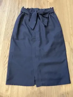 ロペピクニック　ネイビー リボン付き タイトスカート　膝丈