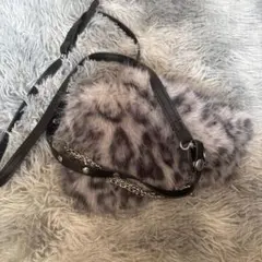 ヒョウ柄ファーショルダーバッグ