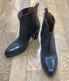 Item thumbnail for item a0bff781-65f9-4f4c-94d5-8a4af79632bc