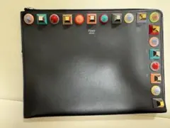 FENDI マルチスタッズクラッチバッグ　8M0370 9DF F0JBX