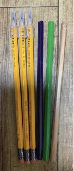 Item thumbnail for item 012e079e-b019-45d0-bb96-b21660f858e7