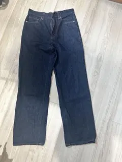 ダークブルー ストレートデニム GU