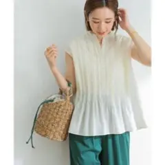月末セール‼︎【24SS】BEARDSLEY リバーレース2WAYブラウス - メルカリ