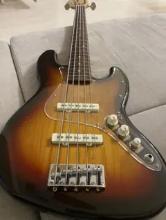 Fender Jazz Bass 5弦 hybrid IIのサムネイル