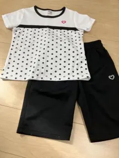 ディズニー柄Tシャツとショートパンツセット 140