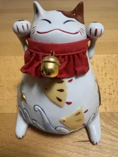 招き猫 貯金箱 陶器製　置物のサムネイル