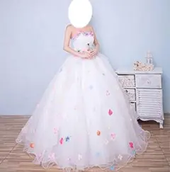 ウェディングドレス　前撮り　ドレス　花　パニエ付き