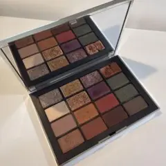 NARS ビジューアイシャドウパレットのサムネイル