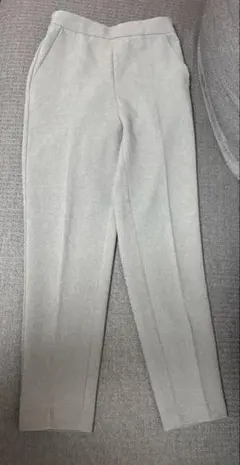 GU パンツ　グレー