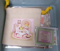 3COINS　姫ちゃんのリボン　ミニ巾着&マグネット