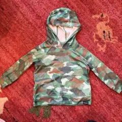 新品⭐︎パタゴニア 迷彩柄 フード付き ラッシュガード12-18M