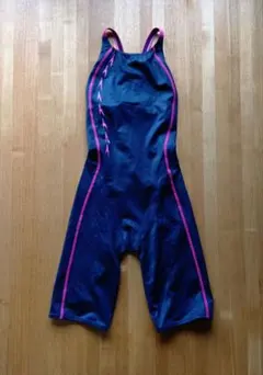 訳あり　Speedo 競泳水着　Мのサムネイル