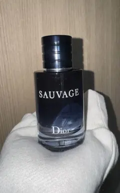 Dior ソヴァージュ オードゥ パルファン 100mL 残量8割〜7割 - メルカリ