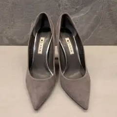 美品！DIANA グレー スエード パンプス　23.5cm