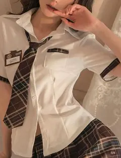 制服風コスプレ衣装 ホワイト/ブラウンチェック