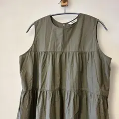 Gymphlexジムフレックス　ノースリーブティアードワンピース　14