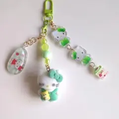 ハローキティ キーホルダー 緑