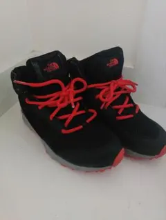 THE NORTH FACE キッズスニーカー ブラック/レッド　22センチ
