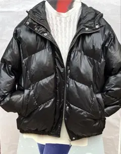 GU 中綿 アウター ジャンパー フード付き 黒　ジップアップ スナップボタン