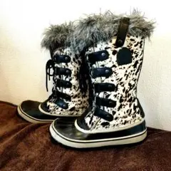 SOREL 防水ファー付きレースアップブーツ 24cm