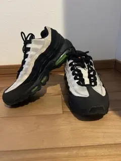 NIKE AIR MAX 95 ブラック ホワイト ネオングリーンのサムネイル