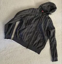 PUMA フード付きジップアップ パーカー ブラック・ストライプ
